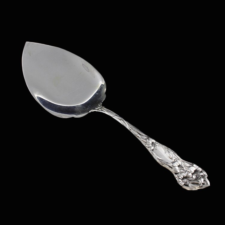Watson Lily Sterling Pie Server: Est. $240 - 360 Watson Lily Sterling Pie Server . Weighs 4.16 ozt. Measures 9.75 inches.