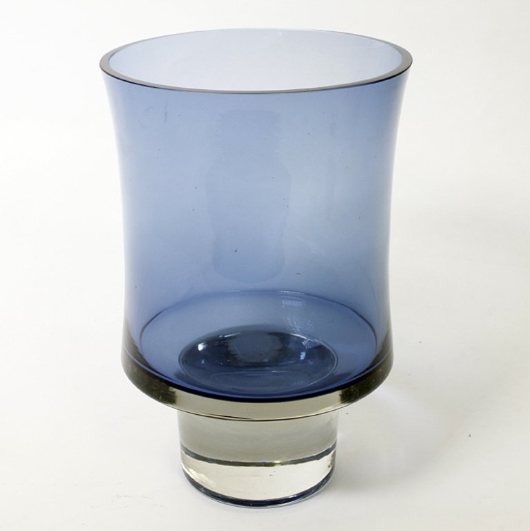 Tapio Wirkkala Finnish Art Glass Vase: Est $ 150-300 Blue and clear footed vase signed "Tapio Wirkkala 958G". It measures 8 1/4" tall. Third Party Shipping.