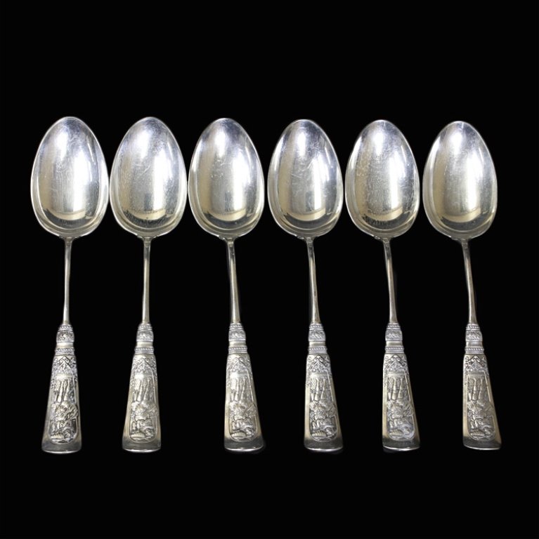 Gorham Fontainebleau 6 Spoons: Est. $650 - 975 Gorham Fontainebleau 6 Spoons. Weighs 12.23 ozt. Six table or serving spoons, no monogram, great detail and pattern. Measures 8.25 inches.