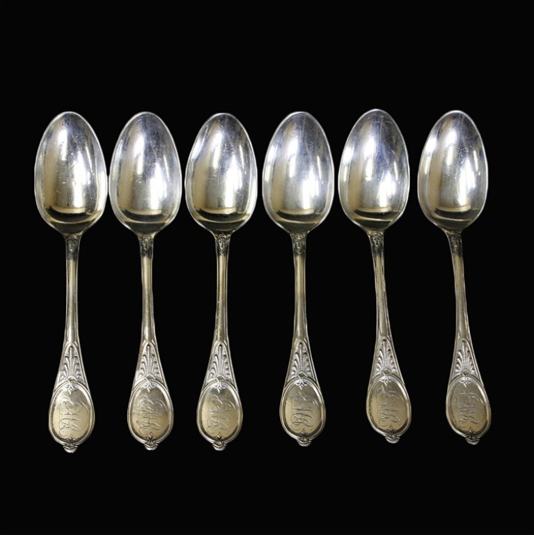 Six John Polhamus Honeysuckle Teaspoons: Est. $220 - 330 Six John Polhamus Honeysuckle Teaspoons. Weighs 5.94 ozt. Retailed from Bailey Measures 5.75 inches.