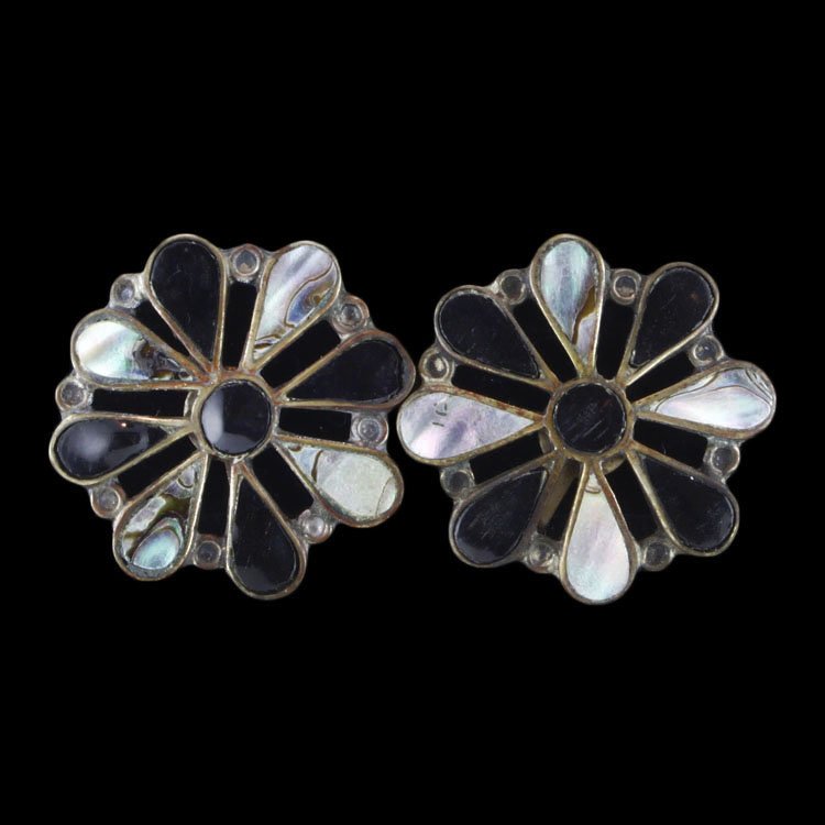 Vtg. Southwestern Style Stering Earrings: Est. $40 - 75 Vtg. Southwestern Style Stering Earrings. 6.2 gr tw. Sterling. Gemstones: Inlaid black filler and Abalone. Screwback style. 1" diameter.