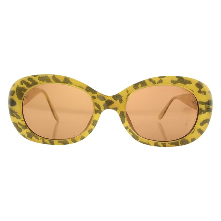 Vintage Christian Dior Sunglasses: Est. $100 - 150 Vintage Christian Dior Sunglasses. Prescription. Vintage Christian Dior Sunglasses. #2957 made in Austria. Not the original case.