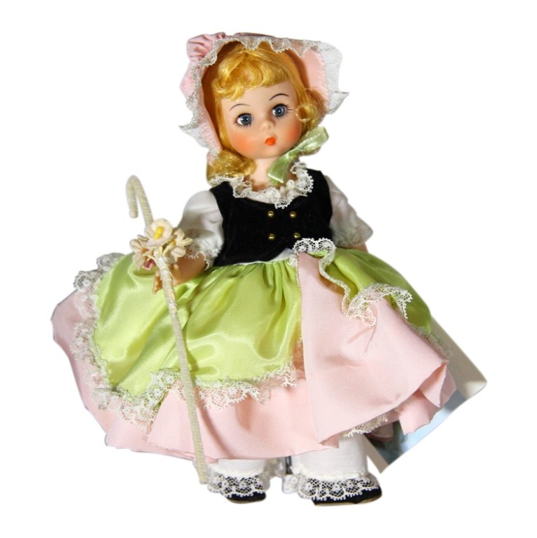 Madame Alexander Bo Peep: Est. $ 25 - 50 Madame Alexander Bo Peep Original box with tags. Bo-Peep #483. 8" tall.