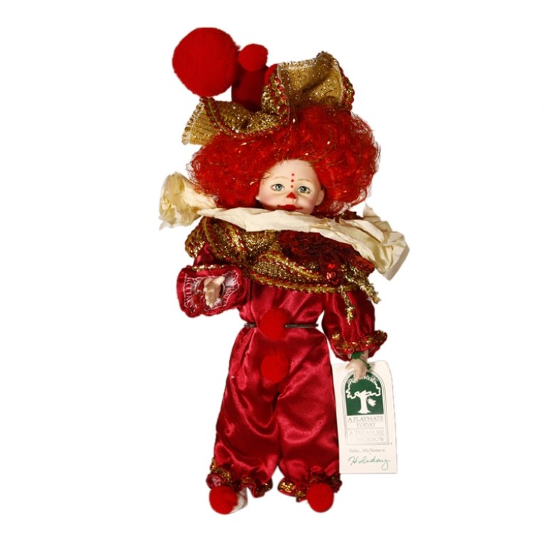 Robin Woods Holiday Doll (1 of 2)