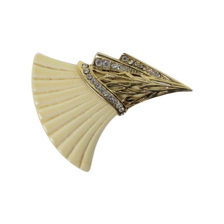 Gold Tone Brooch (1 of 2)