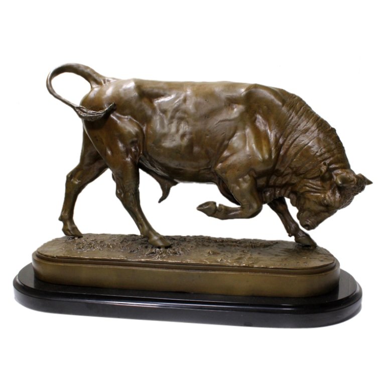 Bonheur Bronze Bull (1 of 4)