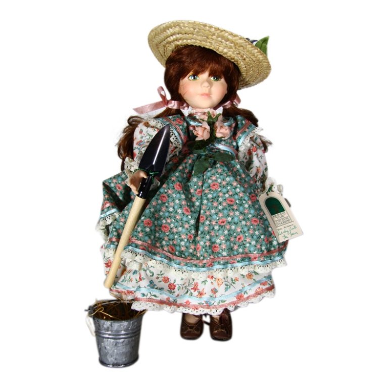 Robin Woods Becky Doll (1 of 3)