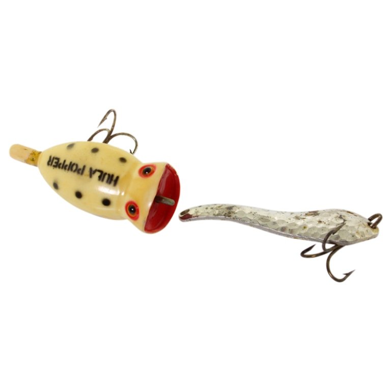 Vintage Fishing Lures: Est. $ 20 - 30 Vintage Fishing Lures.