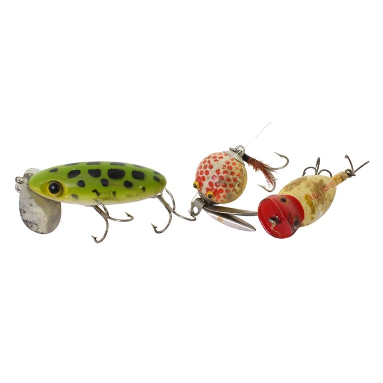 Lot of 3 Vintage Fishing Lures: Est. $ 20 - 30 Lot of 3 Vintage Fishing Lures.