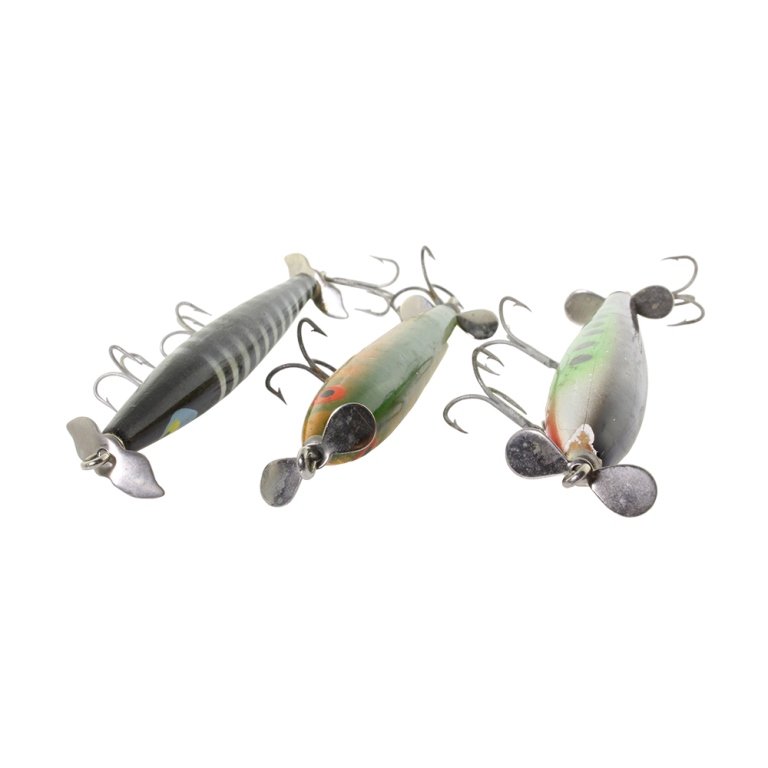 Lot of 3 Vintage Wooden Fishing Lures: Est. $ 20 - 30 Lot of 3 Vintage Wooden Fishing Lures.