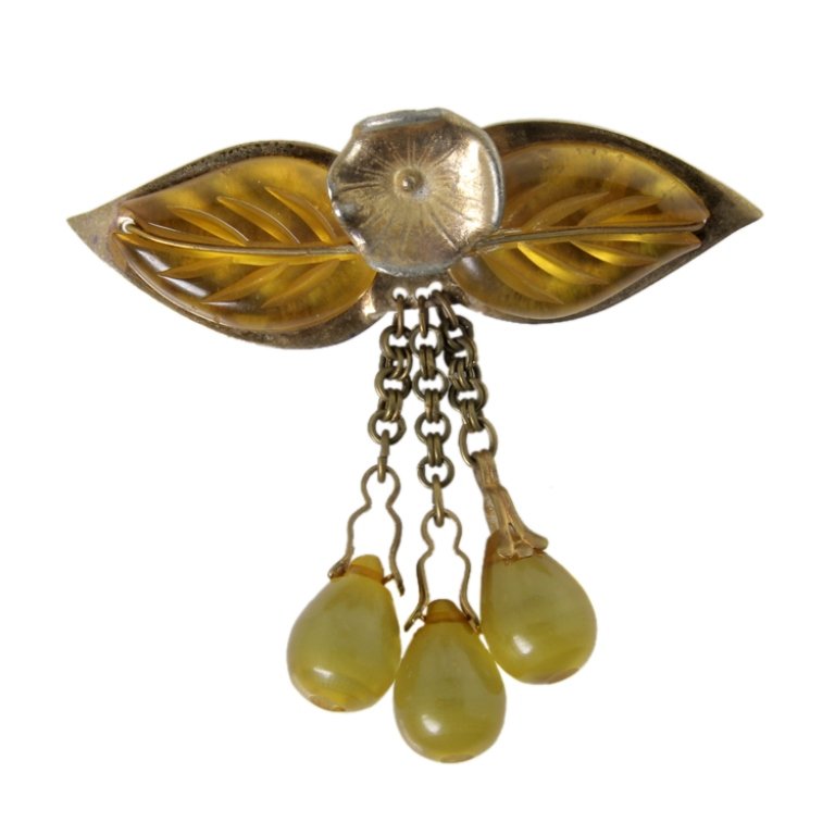 Vintage Bakelite Floral Brooch (1 of 2)