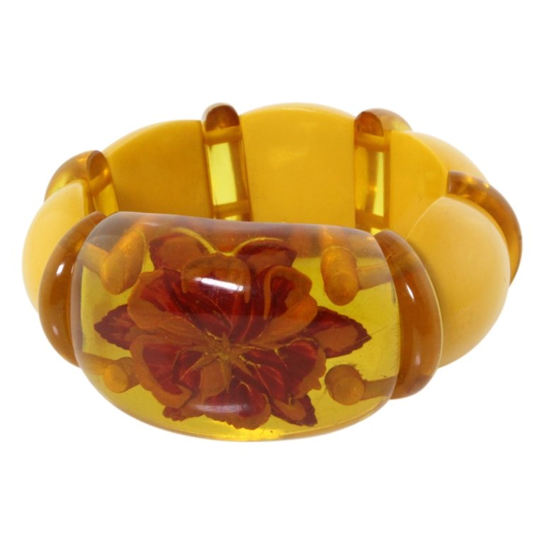 Vintage Reverse Carved Bakelite Bracelet (1 of 2)