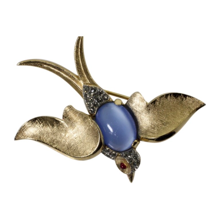 Vintage Trifari Bird Brooch (1 of 3)