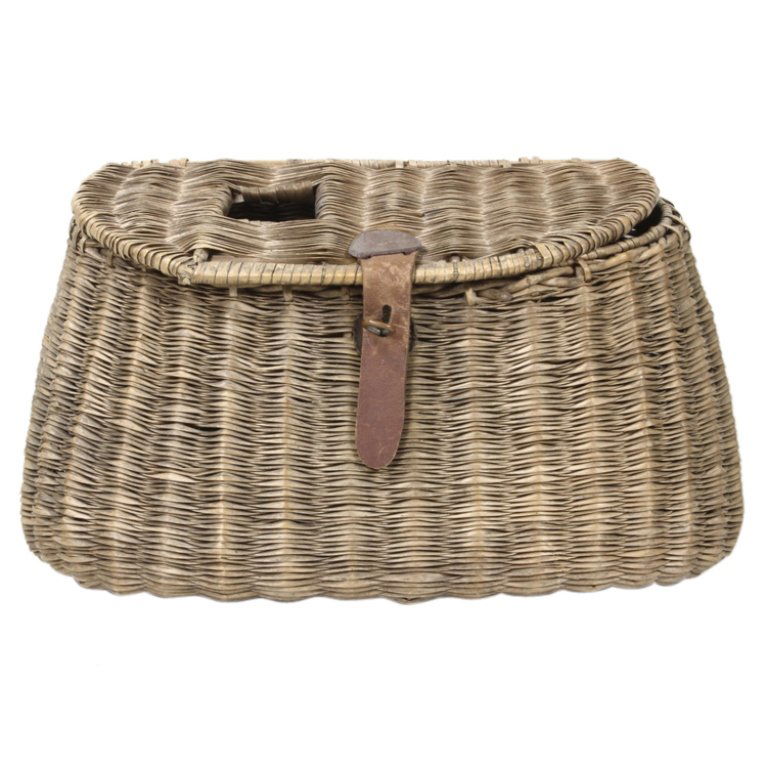 Vintage Woven Fishing Creel (1 of 4)
