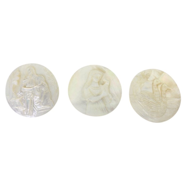 3 Bird Theme Mother of Pearl Buttons (1 of 2)