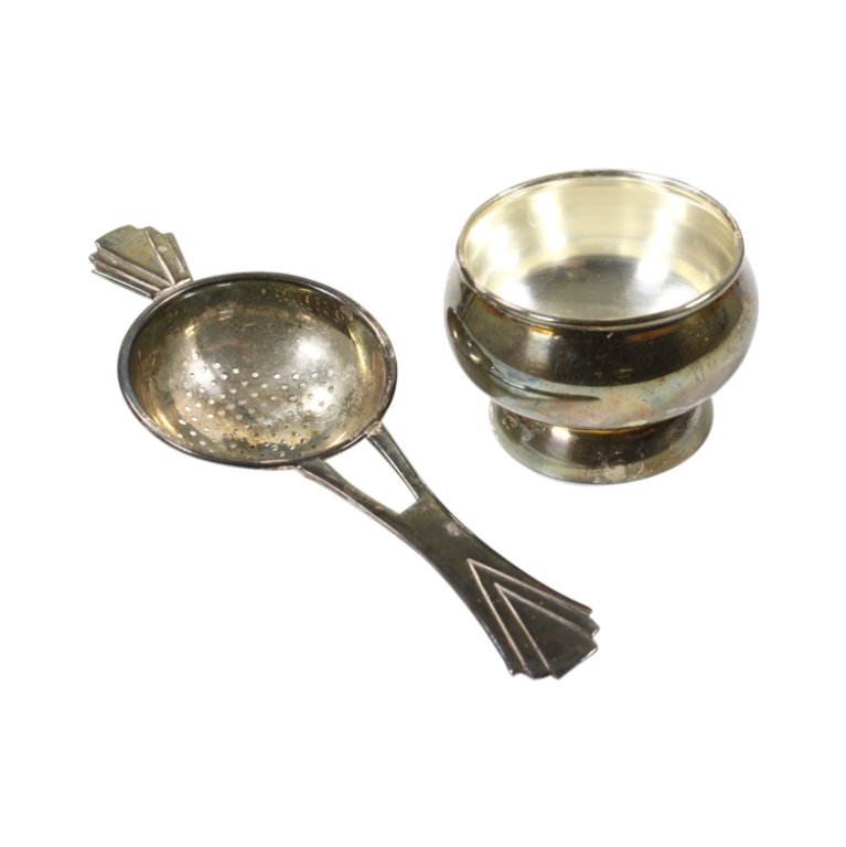 Silver Plate Tea Strainer and Holder (1 of 2)