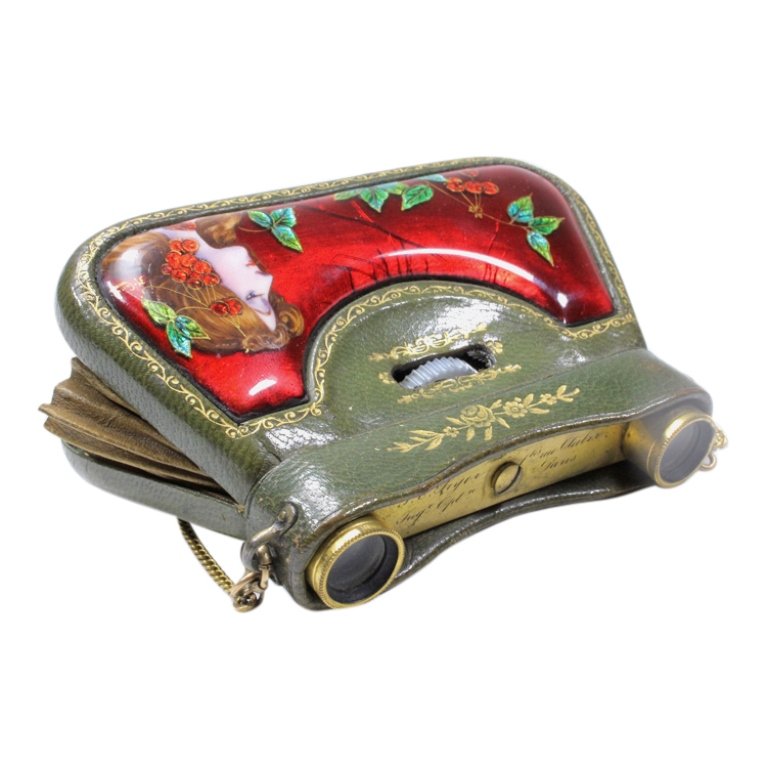 GE Pryor La Mignonne Clam Shell Opera Glasses (1 of 4)