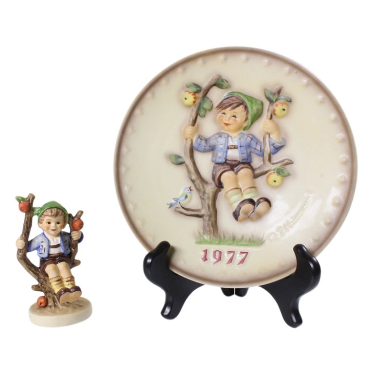 Apple Tree Boy Hummel with 1977 Plate (1 of 3)