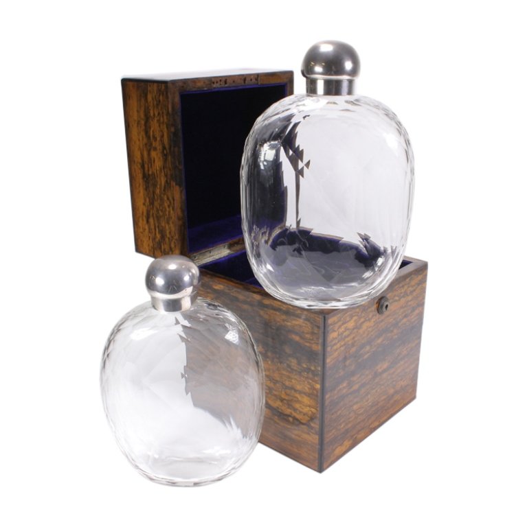W. Thornhill Tantalus Box with 2 Crystal Decanters (1 of 9)