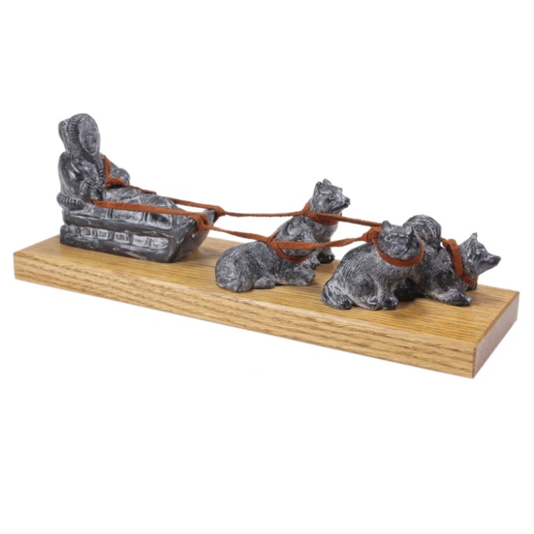 Inuit or Eskimo Figural Group (1 of 2)