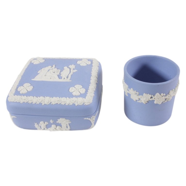 Wedgewood Blue Jasperware Trinket Box and Cup (1 of 3)