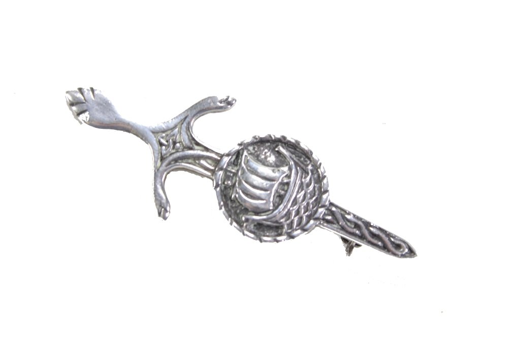19th Cent. Sterling Scottish Iona Kilt Pin Brooch (1 of 3)
