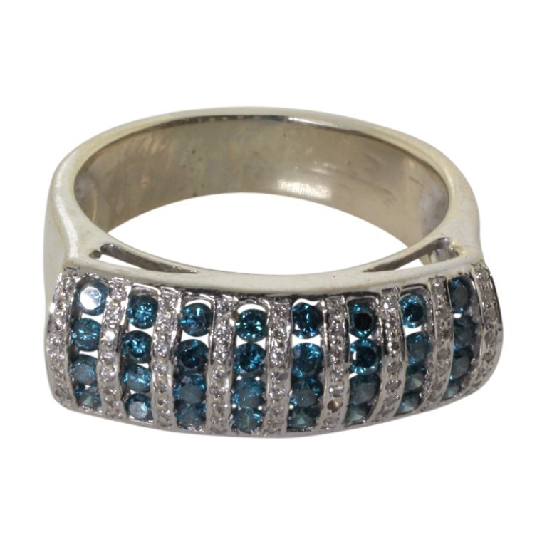 18k Diamond Ring (1 of 3)