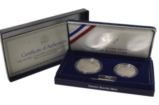 1993 Bill of Right Two Coin Proof Set: Est $50 - 60 1993 Bill of Rights Two Coin Proof Set. Includes 1992 silver dollar and half dollar. Comes with original box and COA.