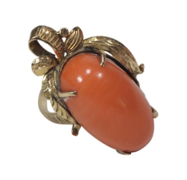 Vintage Coral Ring in 14k Gold (1 of 3)