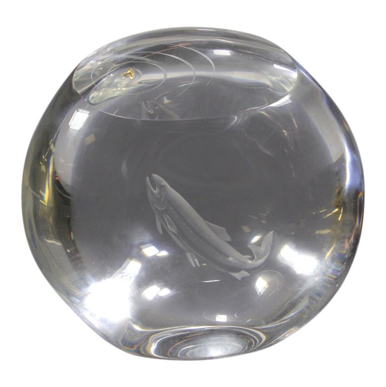 Crystal Sculpture of Fish & Fly Steuben Style (1 of 2)