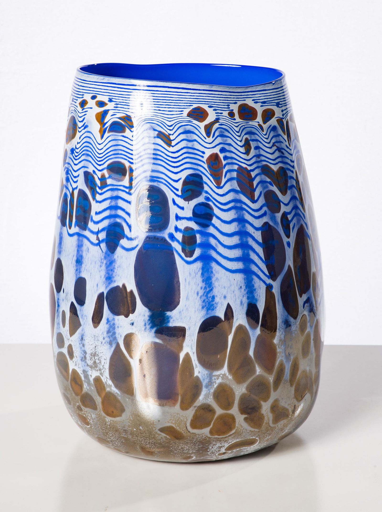 Dale Chihuly Cobalt Blue Soft Cylinder with Bronze Macchia, 1982 (1 of 4)