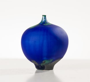 Rose Cabat Blue Feelie, 1947