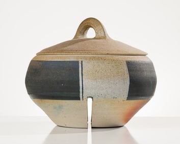 Karen Karnes Lidded Casserole Dish