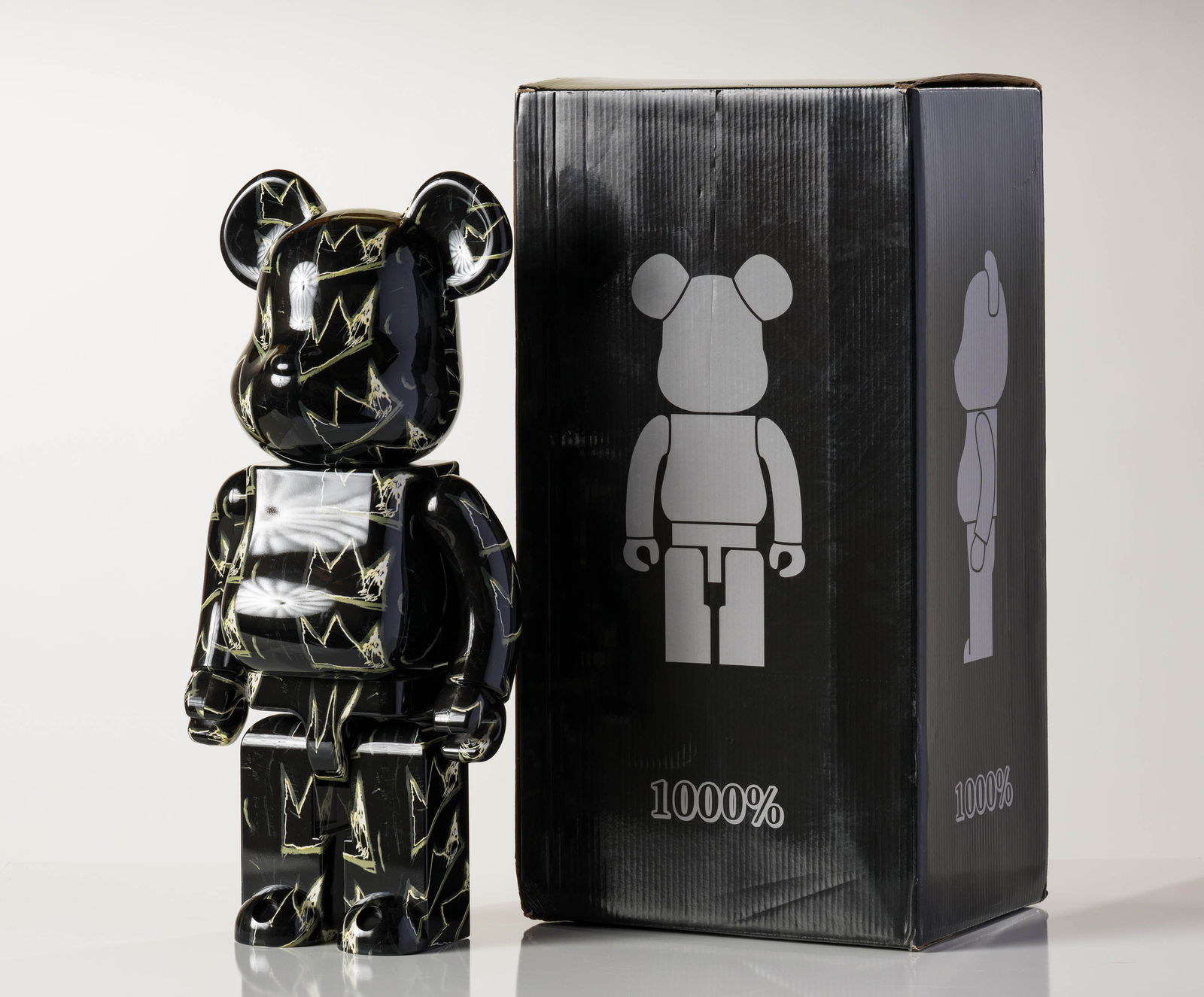 ベアブリック1000% RIOT COP BRANDALISM banksy Be@rbrick Riot Cop 1000％ Figure by Medicom | Sideshow