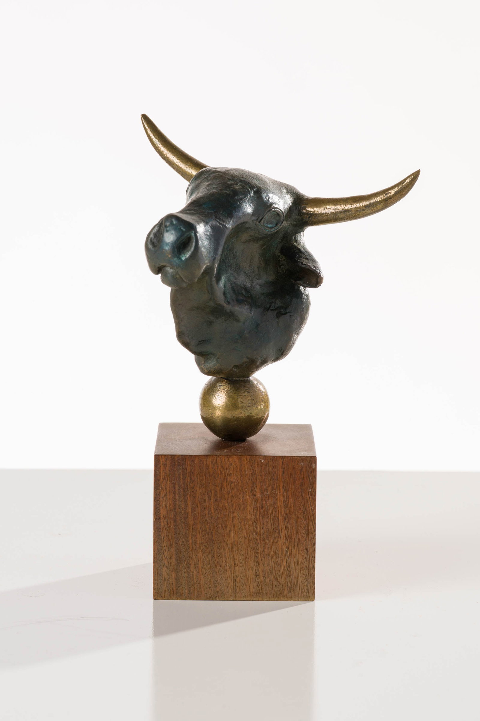 Donald Locke The Kingfish, 1990: Donald Locke (American, 1930-2010) The Kingfish, 1990 Bronze with blue patina on wood plinth 7.75 x 5.5 x 4.25 (in) Unsigned Dimensions reflect the entire work. Plinth measures 2.5 (in) tall.