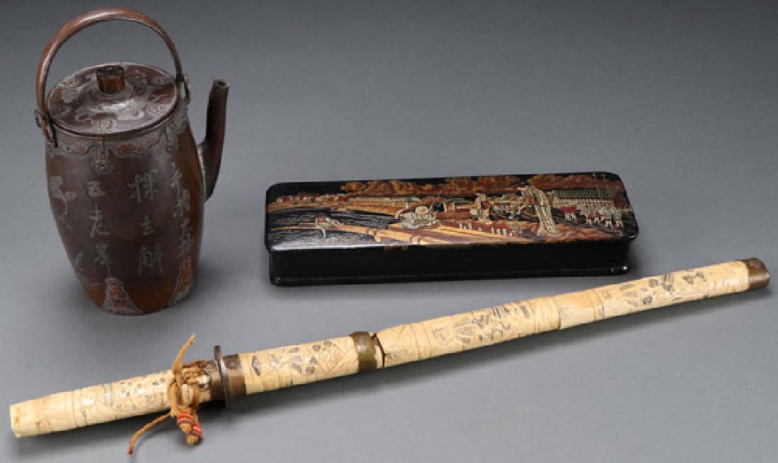 A GROUP OF THREE JAPANESE DECORATIVE ARTICLES (1 of 1)