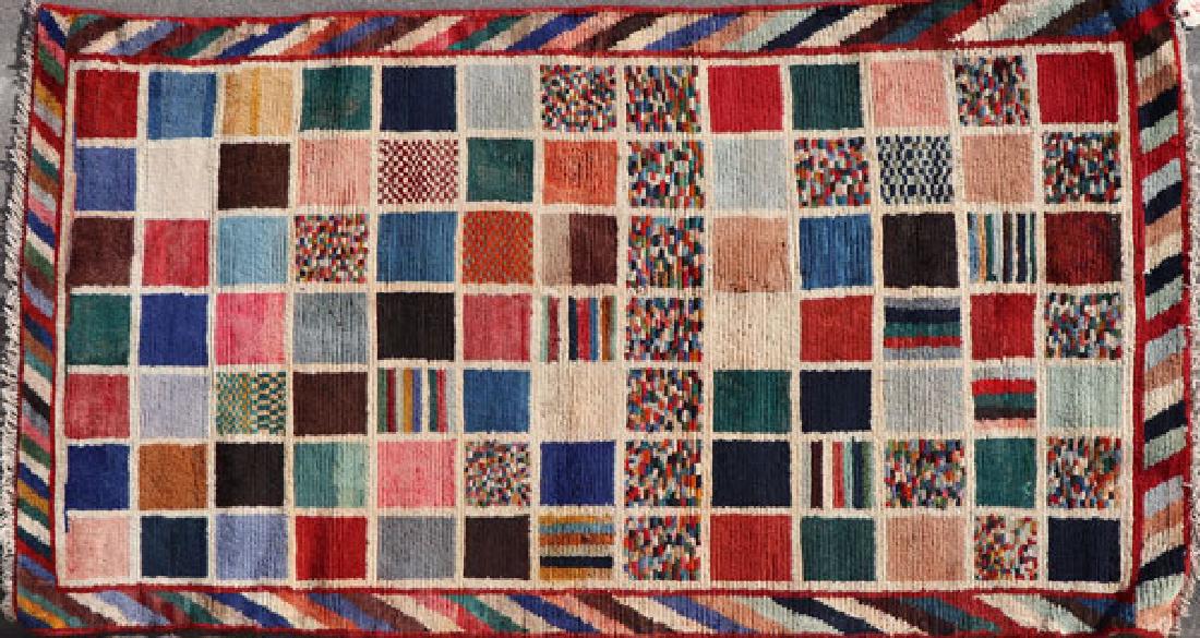 A SOUTH PERSIAN GABBEH HAND WOVEN ORIENTAL RUG (1 of 1)