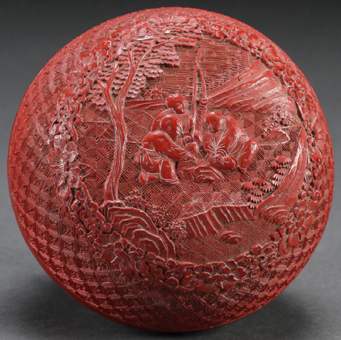 A CHINESE CARVED CINNABAR COVERED ROUND BOX (1 of 1)