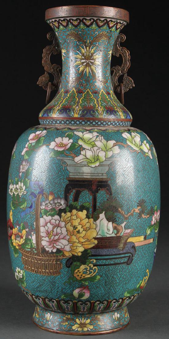 A CHINESE CLOISONNÉ ENAMELED BRONZE HANDLED VASE (1 of 5)