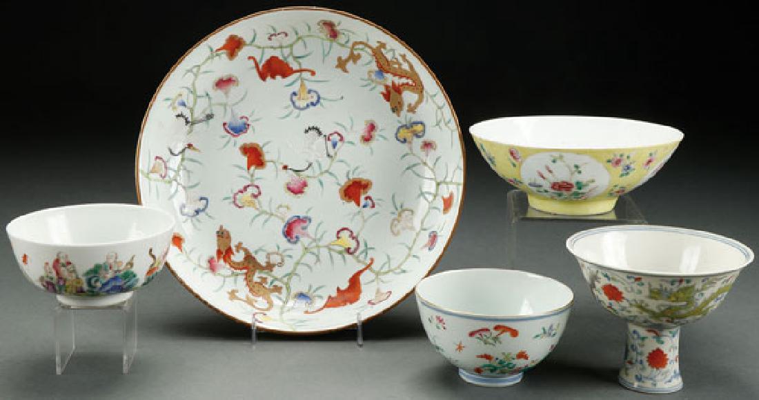 A FIVE PIECE GROUP OF CHINESE FAMILLE ROSE (1 of 10)