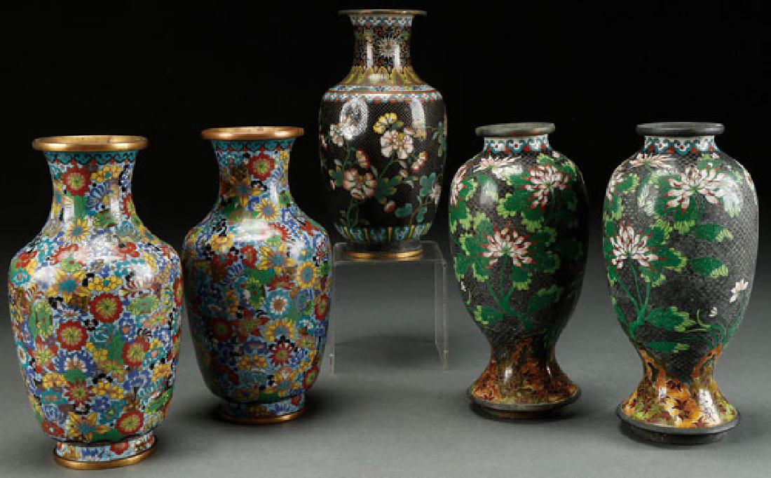 A FIVE PIECE GROUP OF VINTAGE CHINESE CLOISONNE (1 of 1)