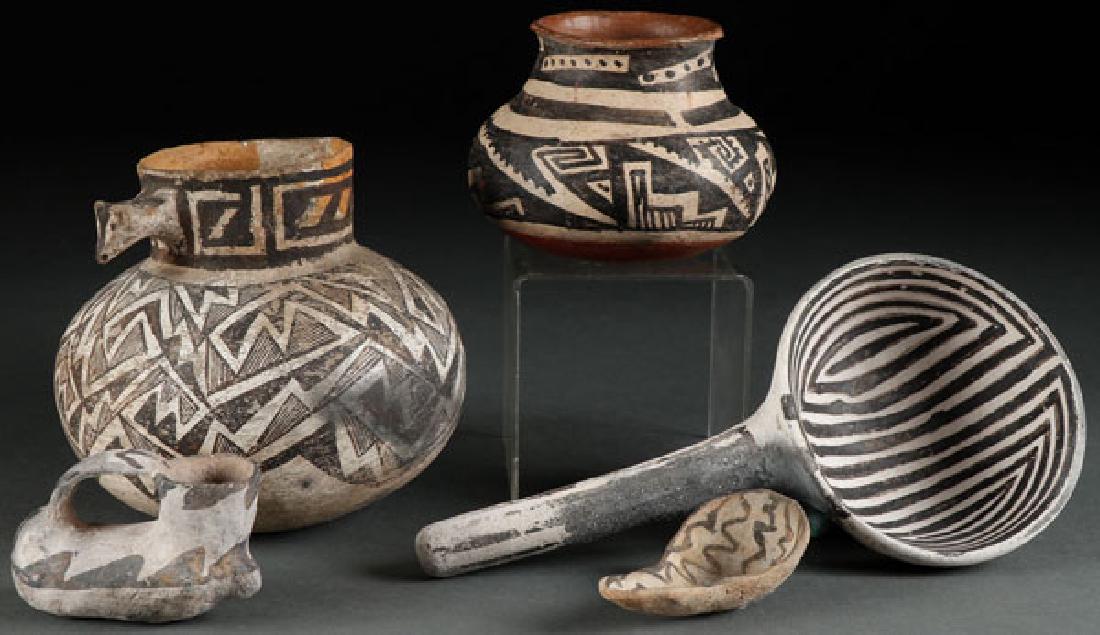 A GROUP OF FIVE SOUTHWEST PREHISTORIC POTTERY (1 of 1)
