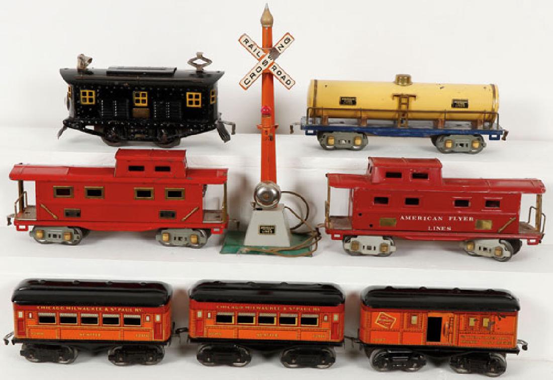 AN AMERICAN FLYER NINE PIECE PASSENGER TRAIN SET (1 of 1)