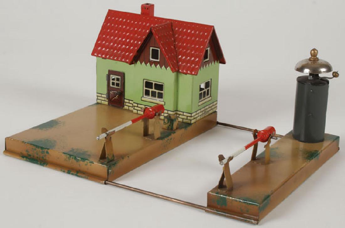 A GERMAN KARL BUB TIN LITHO GATE HOUSE (1 of 1)