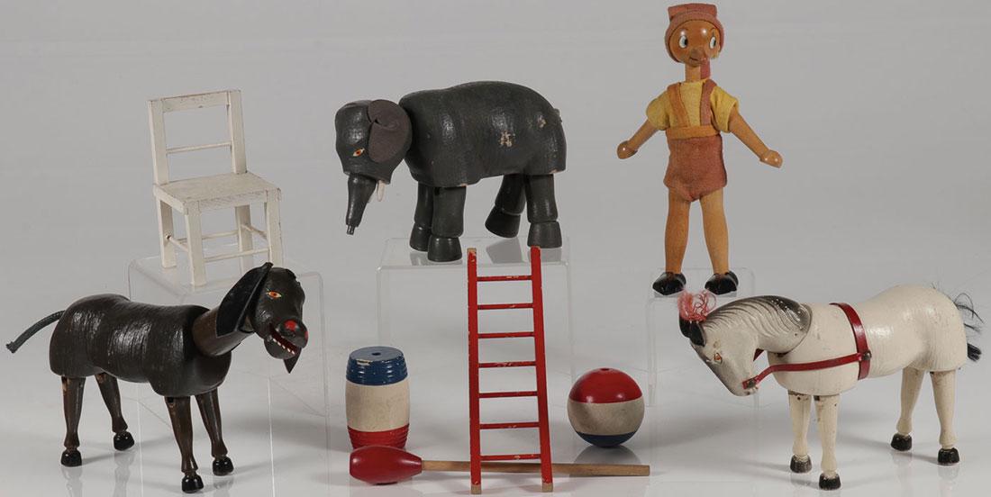 SIX SCHOENHUT CIRCUS FIGURES (1 of 2)