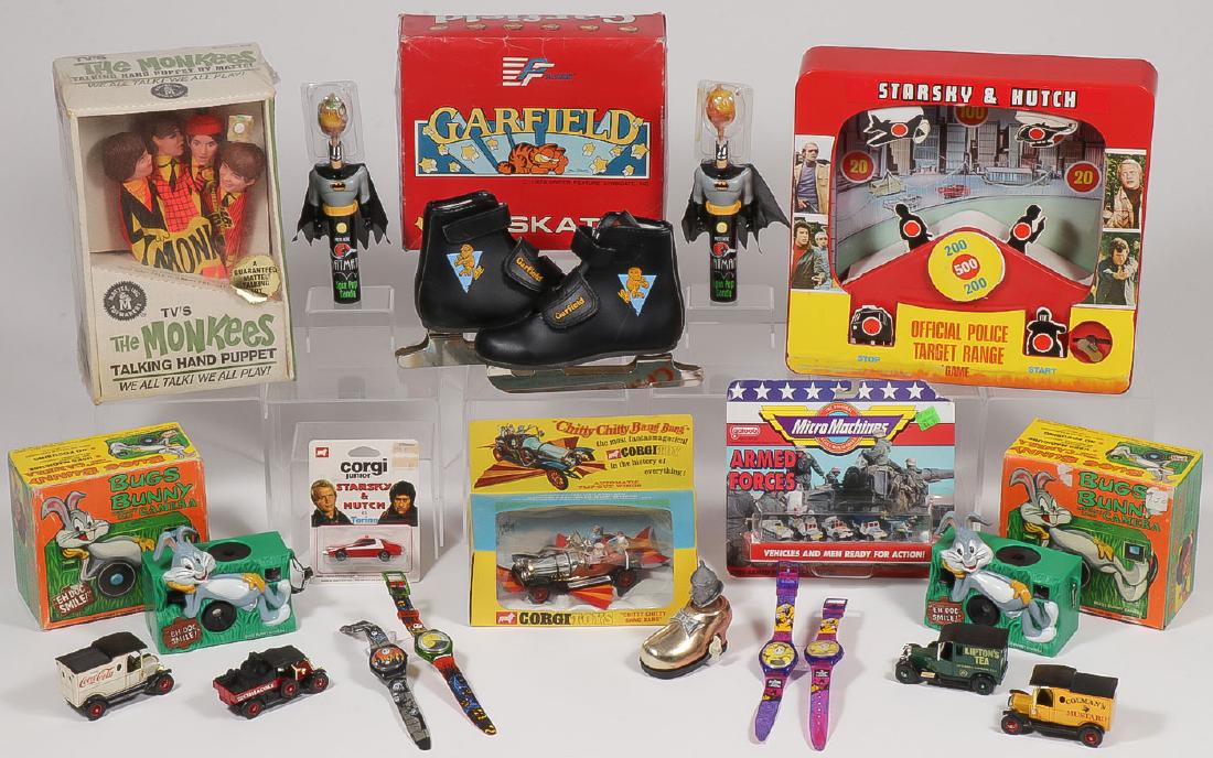 30 VARIOUS VINTAGE TOYS: 30 VARIOUS VINTAGE TOYS. Comprising a Starsky & Hutch wind-up shooting range, a Corgitoy Chitty Chitty Bang Bang car in original box, a Mattel T'he Monkee's" Talking Hand Puppet in ori