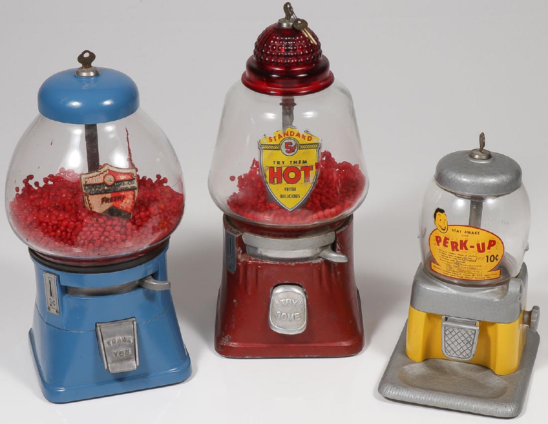THREE COUNTERTOP VENDING MACHINES May 29, 2019 Jackson's Auction in IA