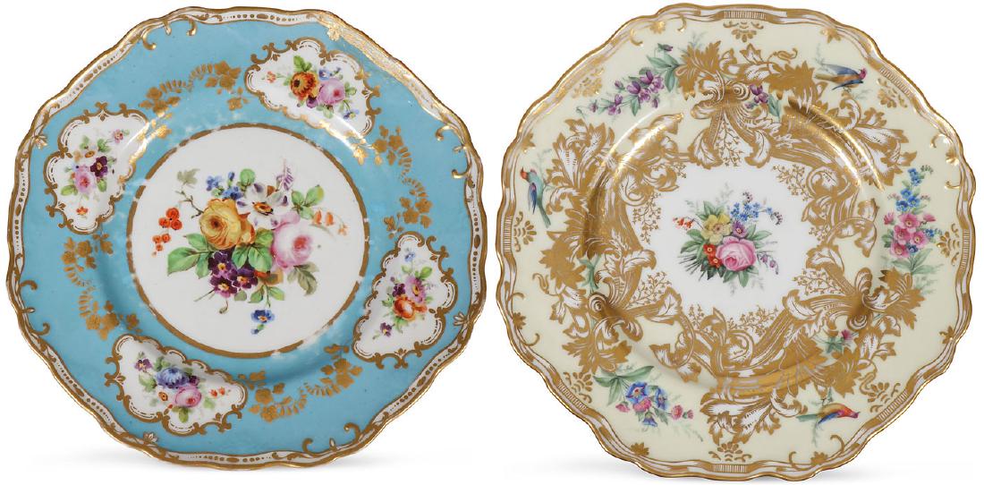 A PAIR OF RUSSIAN IMPERIAL PORCELAIN PLATES: A PAIR OF RUSSIAN IMPERIAL PORCELAIN MANUFACTORY PLATES, NICHOLAS I & ALEXANDER III. Comprising a pair of dinner plates, each with sunken cavetto finely painted with a floral bouquet. One with turquoi