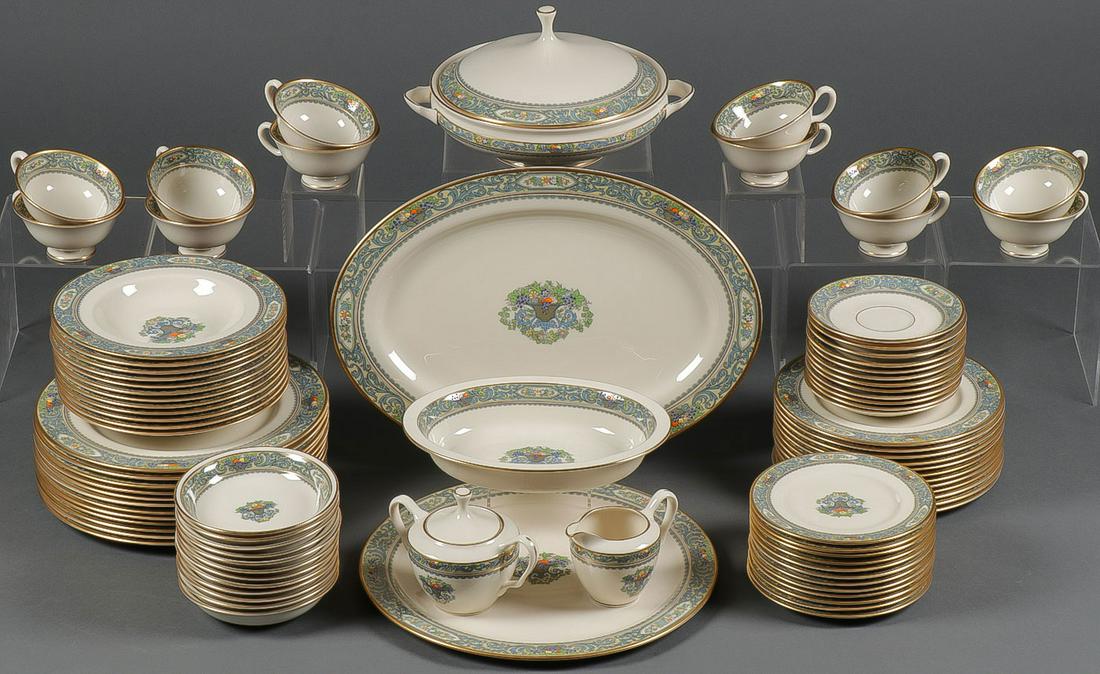 LENOX "AUTUMN" DINNER SERVICE FOR 12