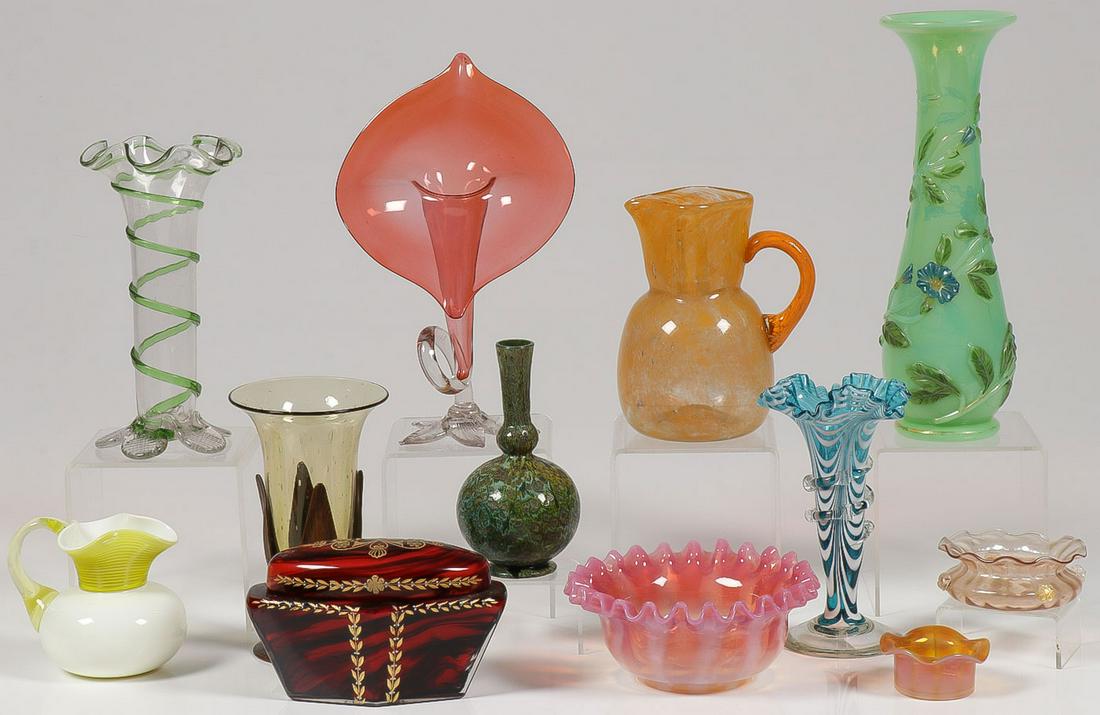 ROYCROFT/STEUBEN VASE & OTHER ART GLASS: ROYCROFT/STEUBEN VASE & OTHER ART GLASS. Comprising a Roycroft hammered copper vase with Steuben glass insert, both vase and insert marked. Together with 11 additional art glass items of various colo